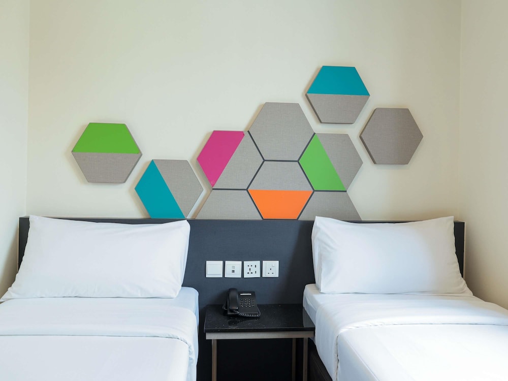 غرفة سوبيريور بسريرين منفصلين، ibis budget Singapore Emerald 4/7