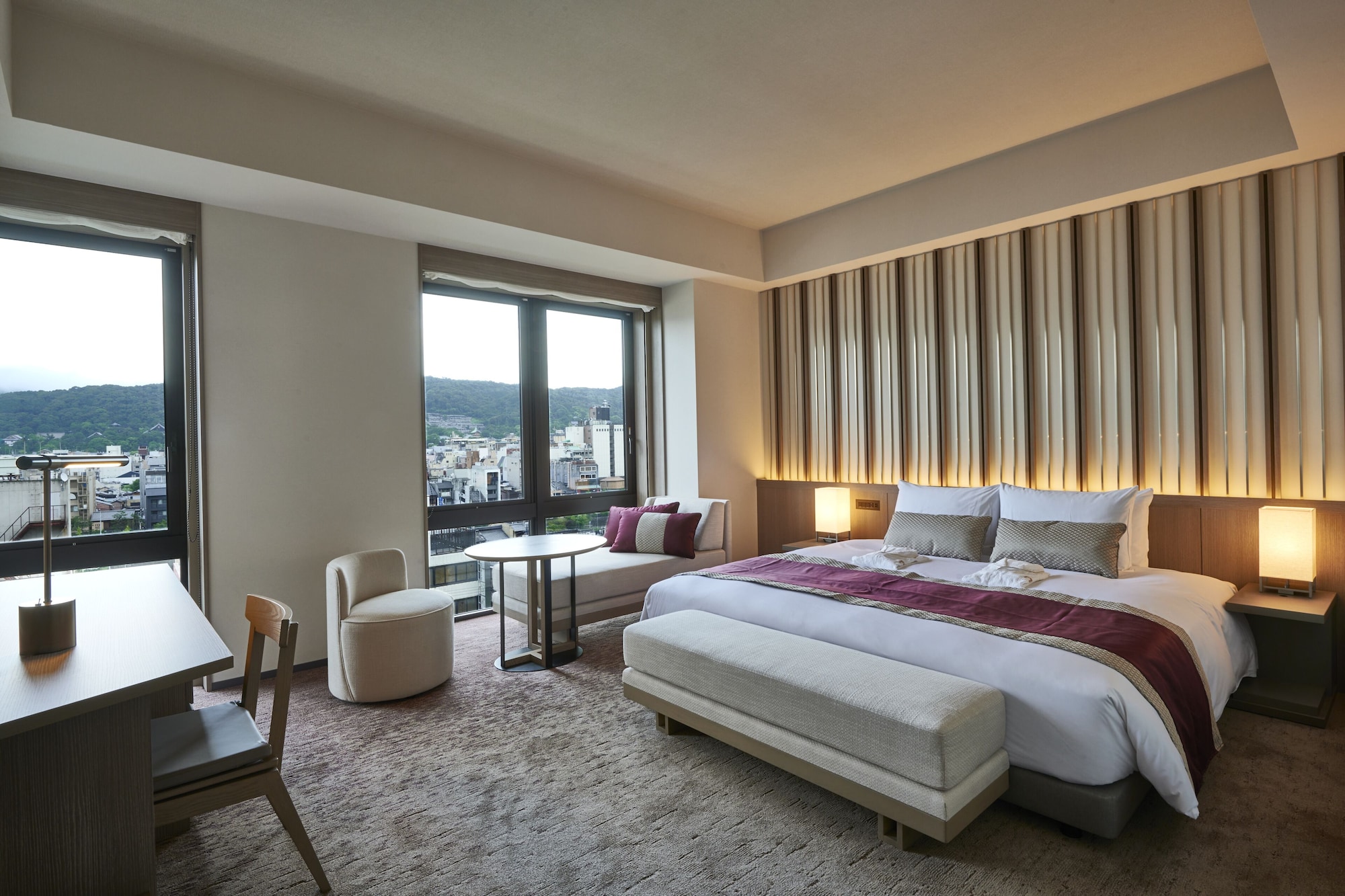 Classy, Deluxe, King Bed, Electronic Cigarette Only, Smoking