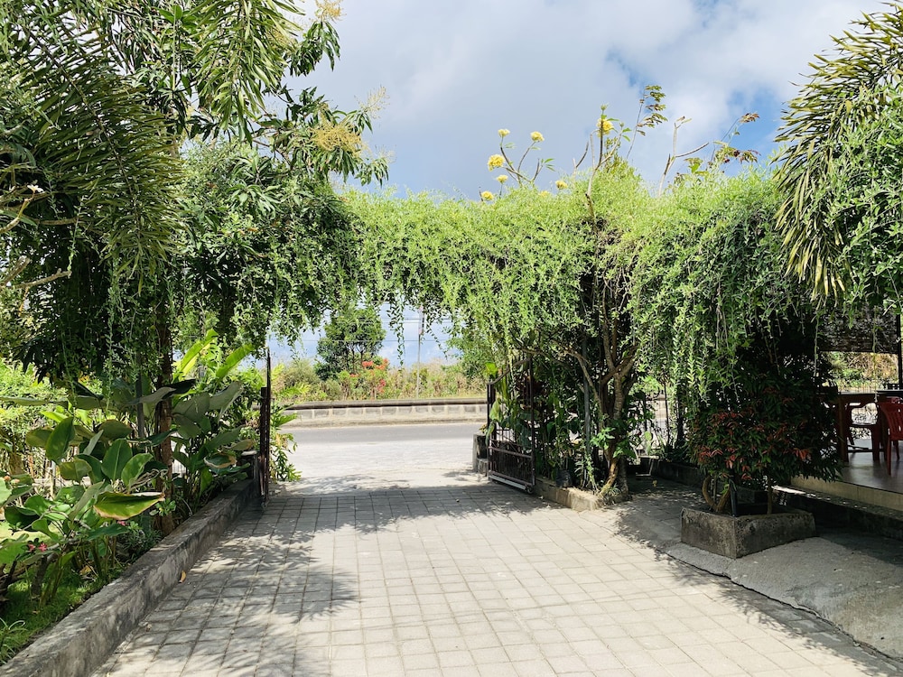 Pandawa Beach Home Stay 34/50