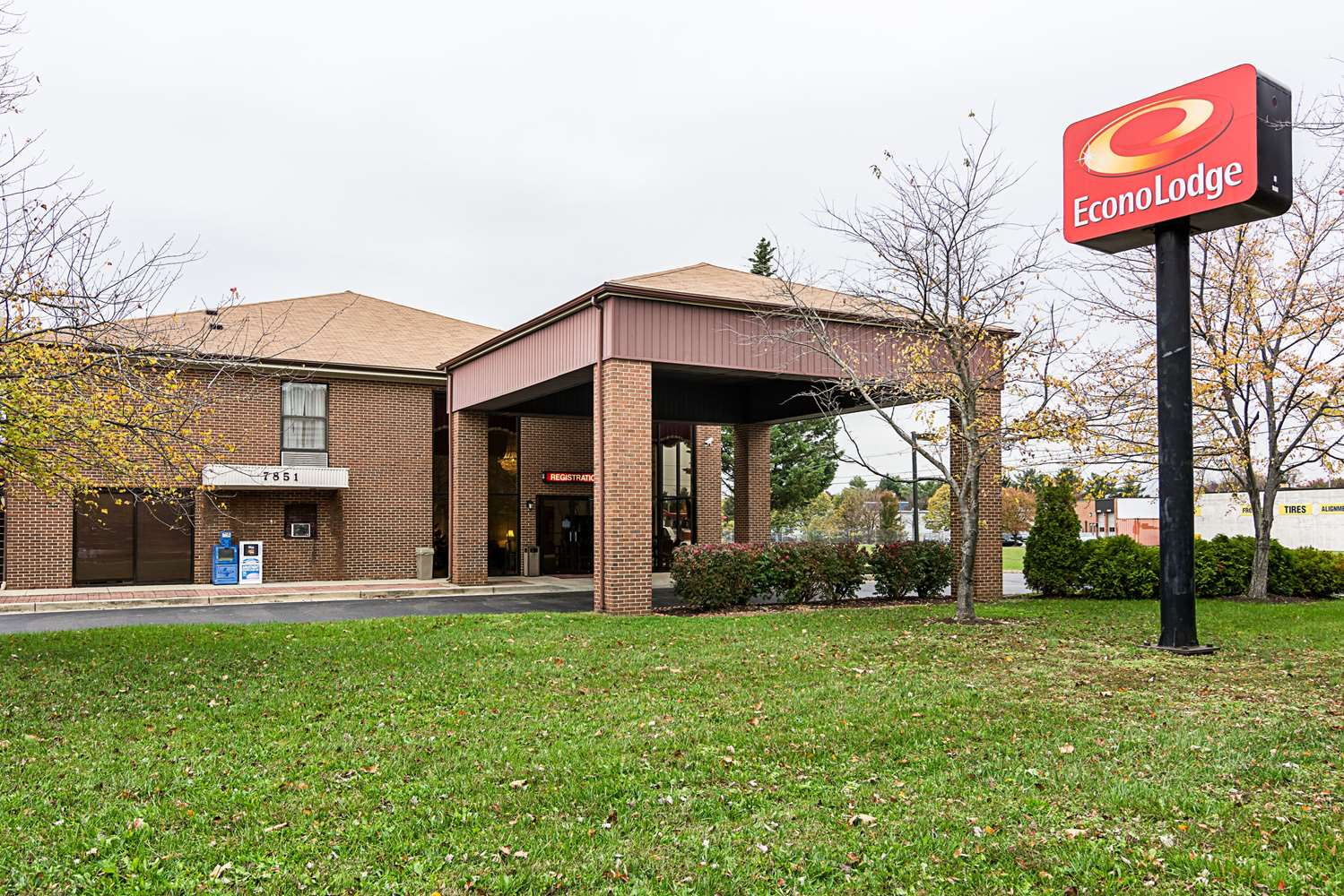 Econo Lodge Andrews Air Force Base 14/14