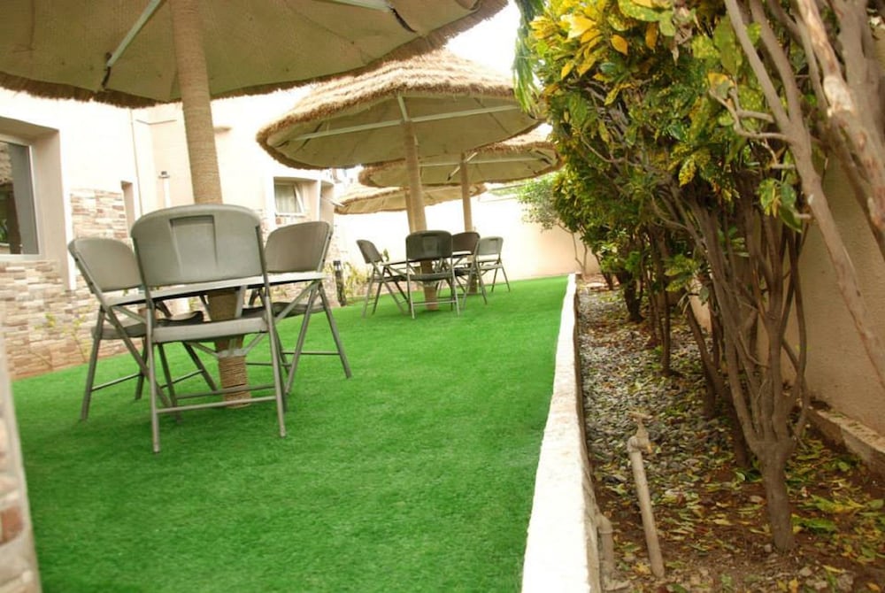 Amso International Hotel 14/15