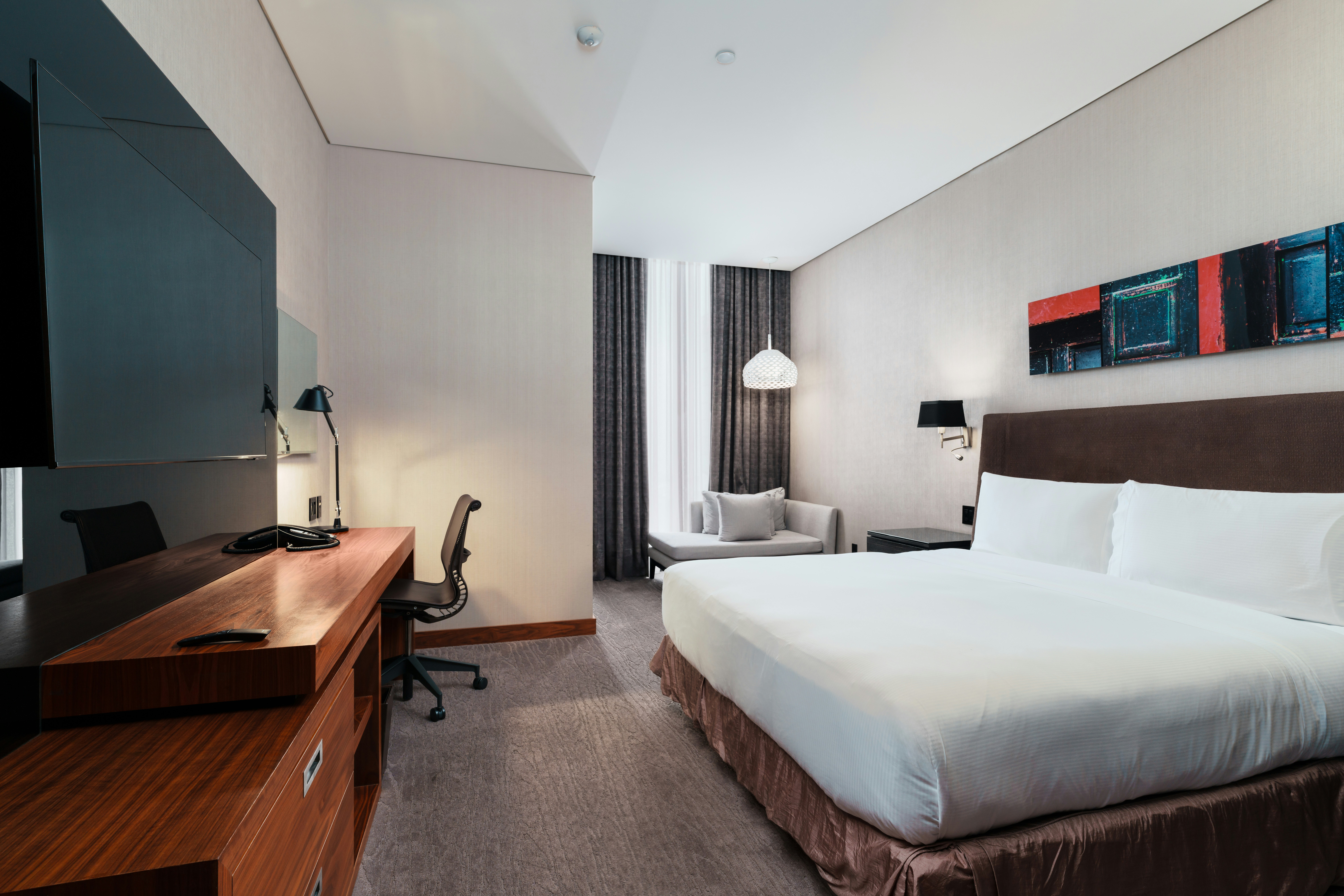 ROOM, KING BED