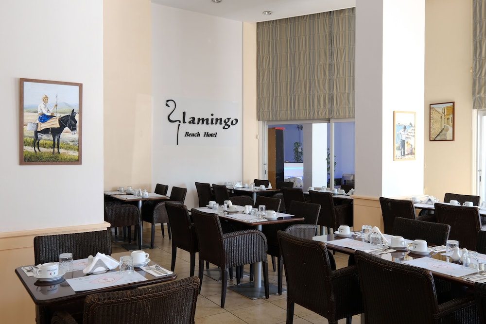 Flamingo Beach Hotel 31/35