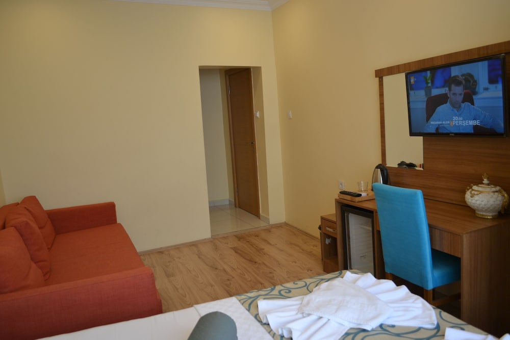 Riverland Suites & Apart Hotel 14/44