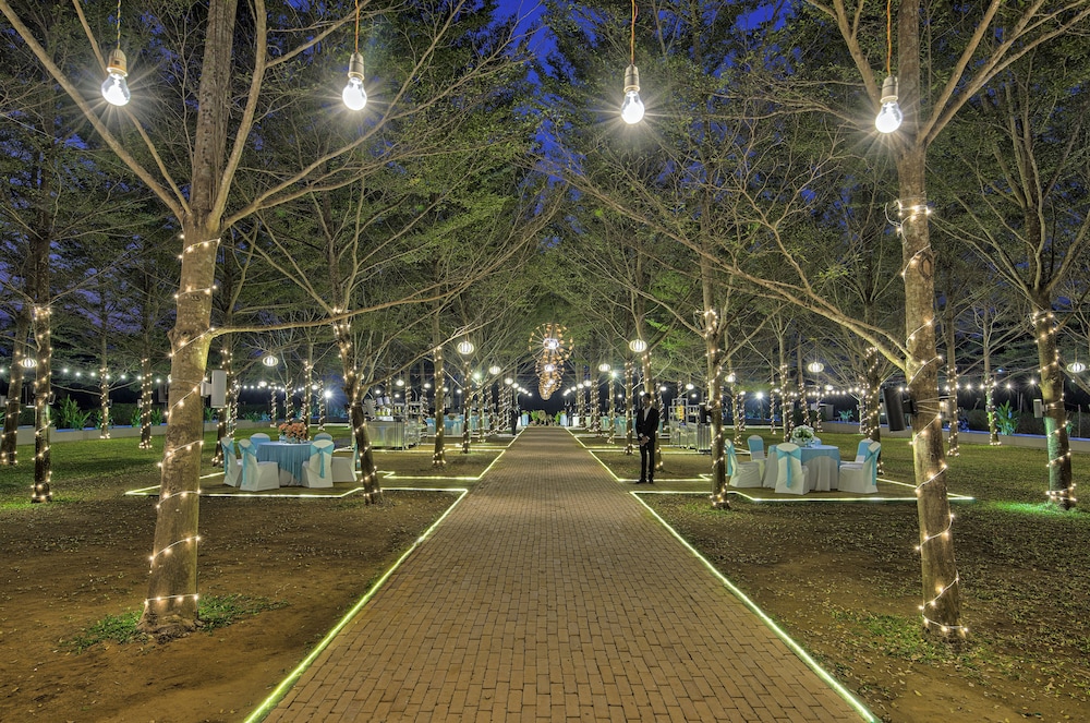 SUNRAY VILLAGE RESORT 25/33
