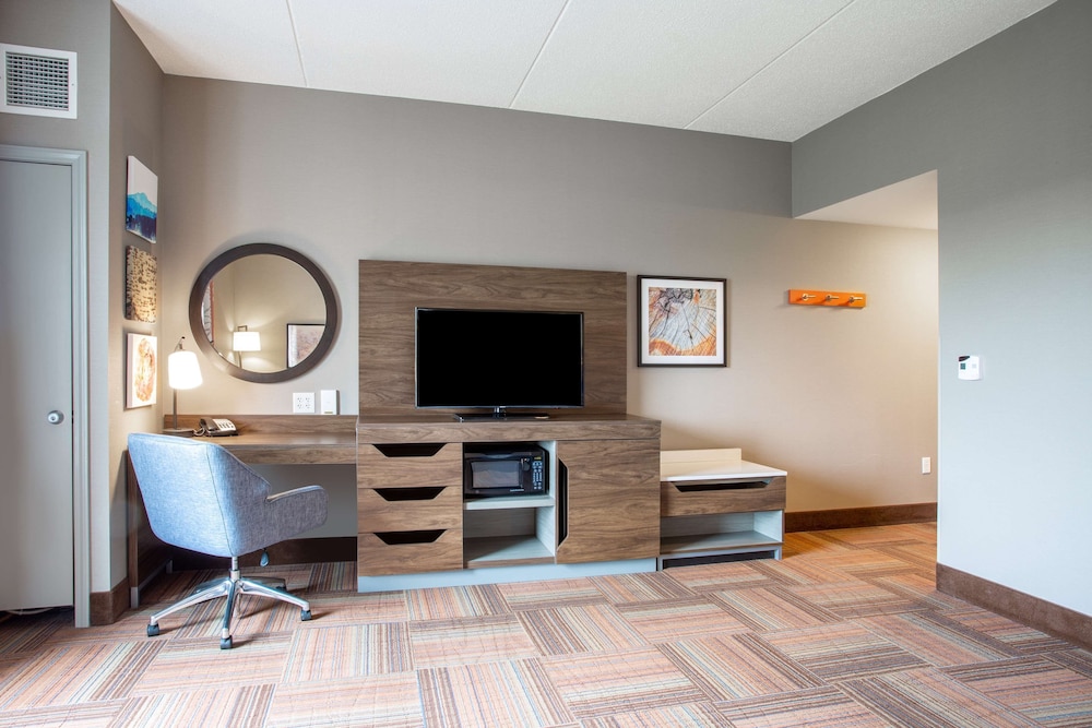 Hampton Inn Watertown 29/47