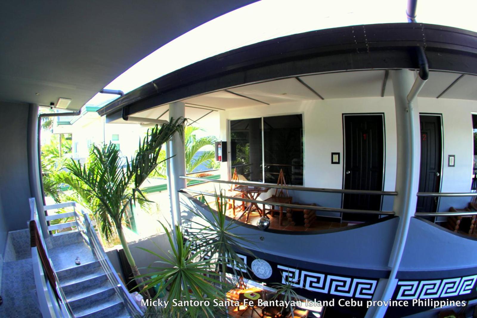 Micky Santoro Hotel & Restaurant 6/50