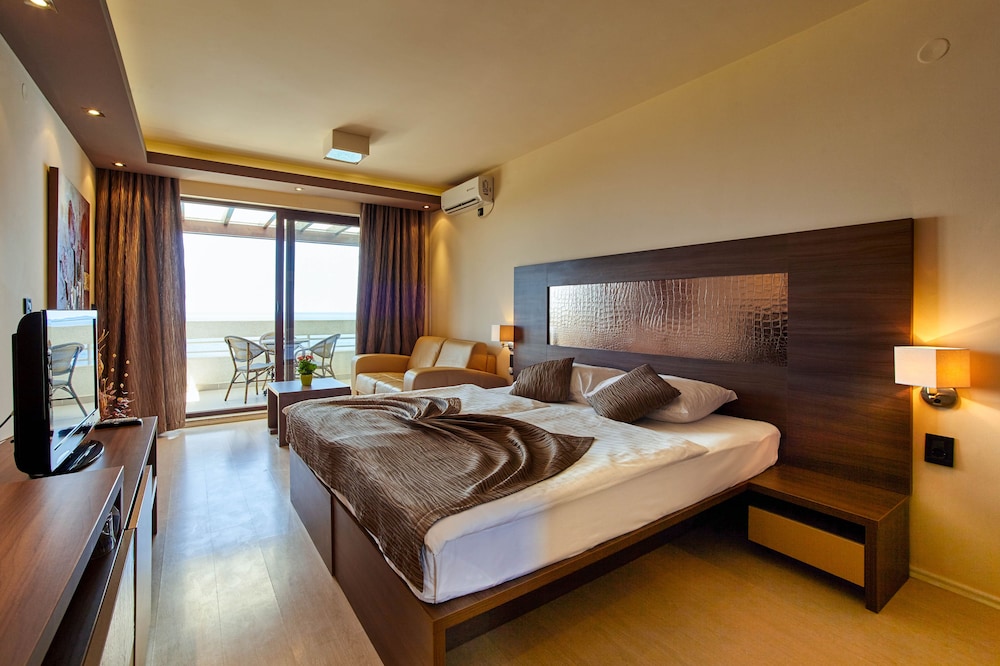 Radisson Resort Ruza Vjetrova 11/44