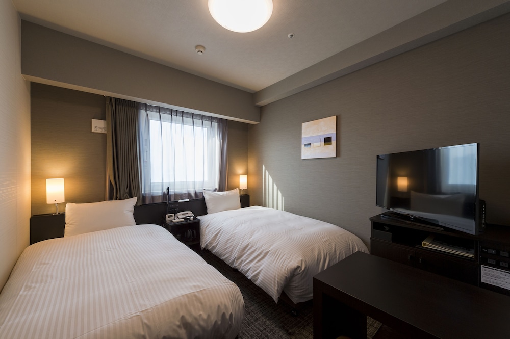 ROOM, TWIN BEDS, SMOKING