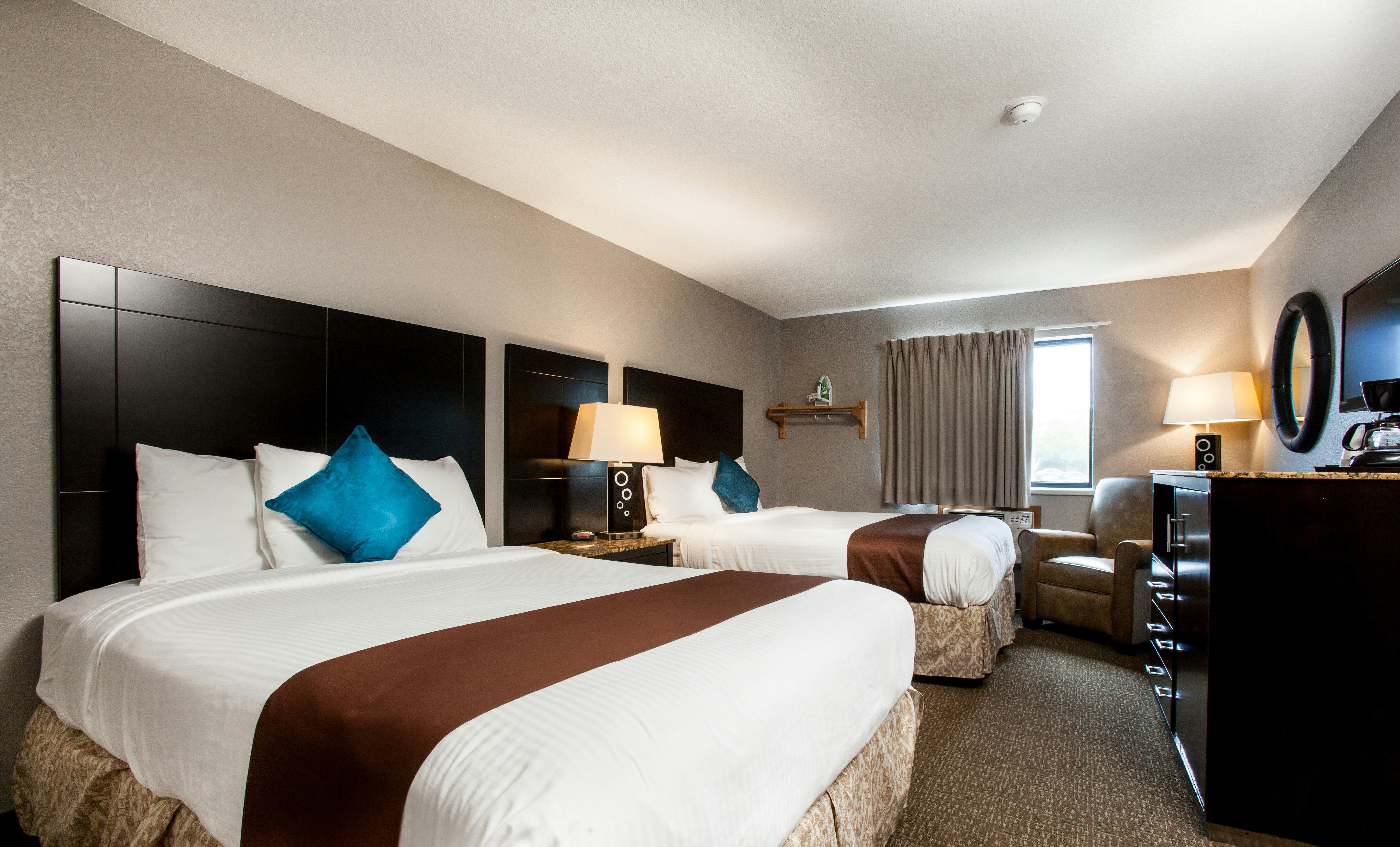 Heartland Inn 7/30