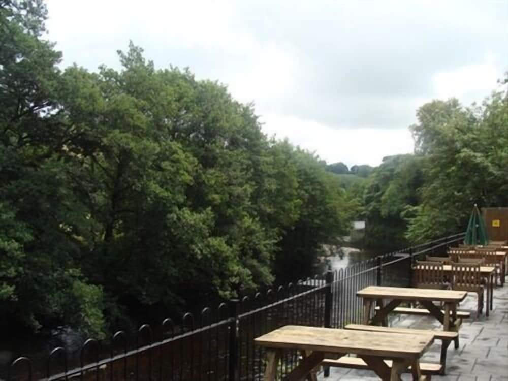 The Abbey Inn 26/30