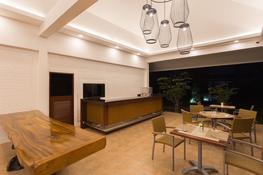 Alisea Pool Villas 17/65