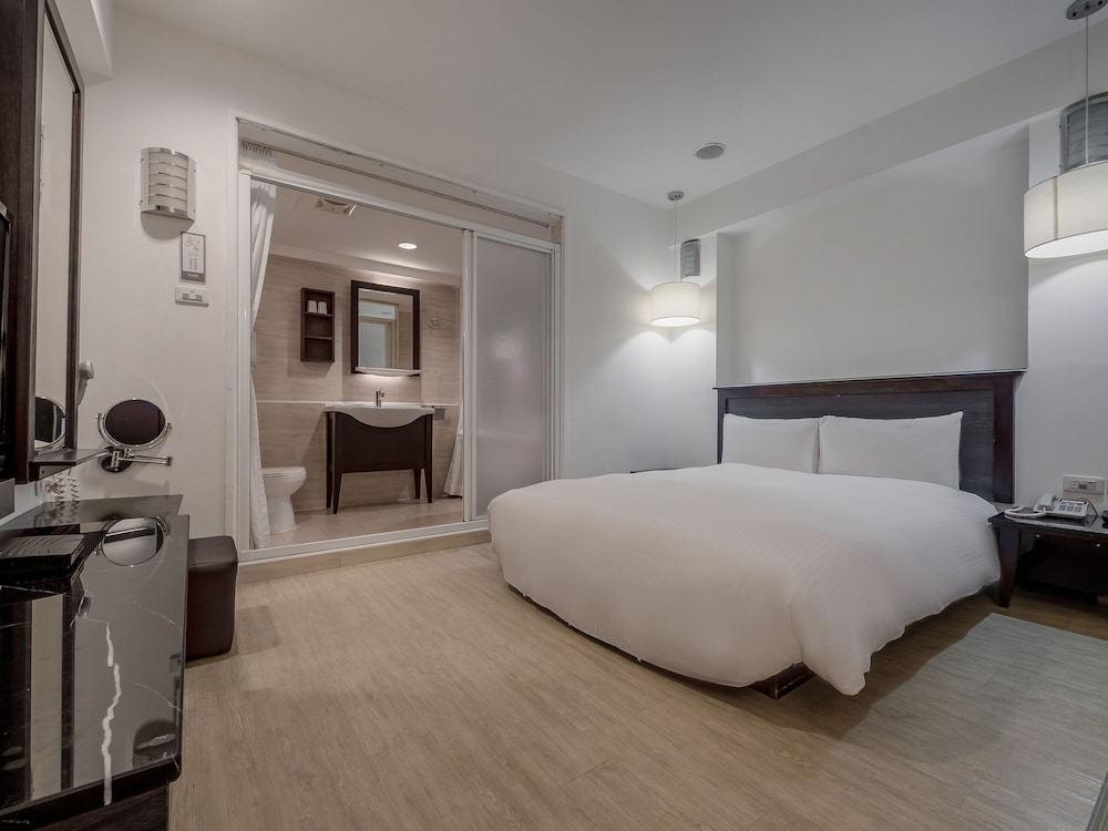 Standard, Double Bed, No Window