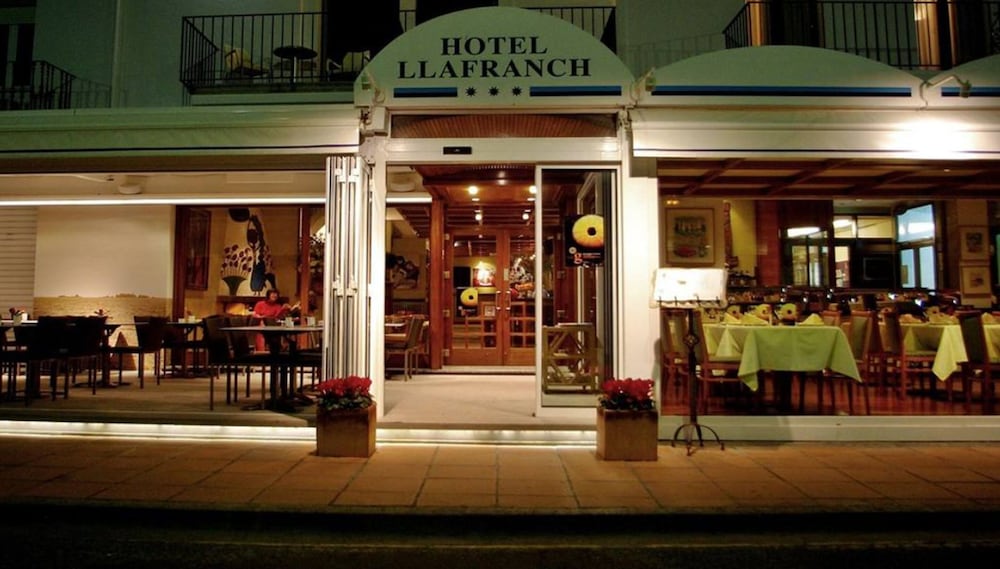 Llafranch Hotel 3/64