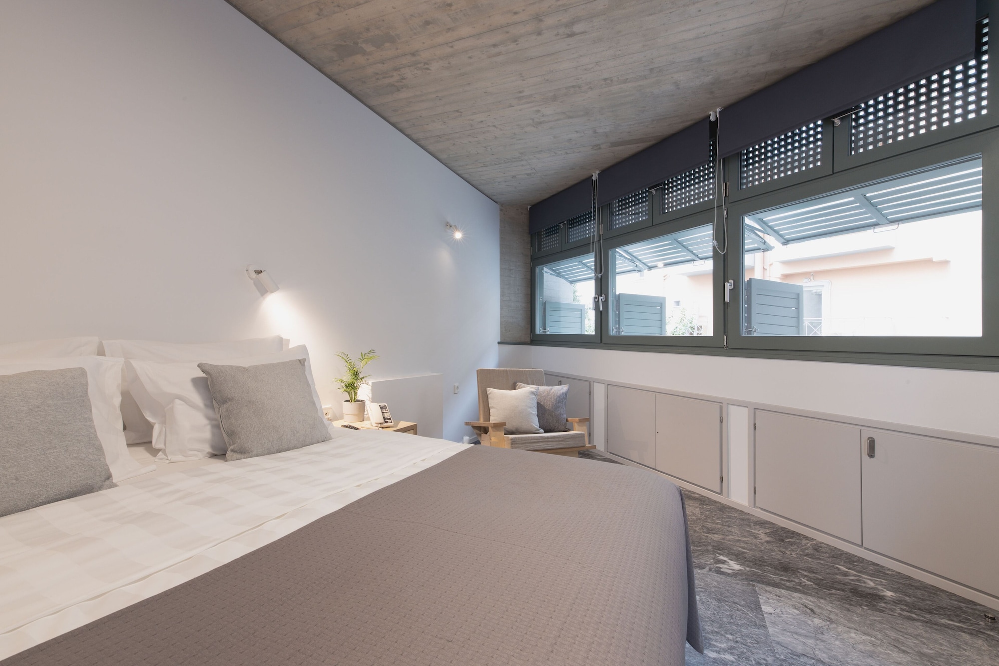 ROOM, QUEEN BED, SOFA, ATHEN, BLUE BUILDING