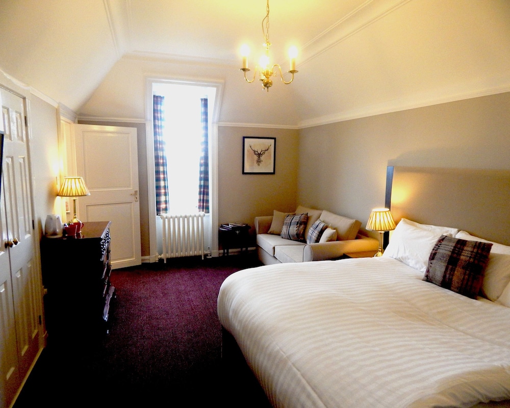 Tulloch Castle Hotel 20/67