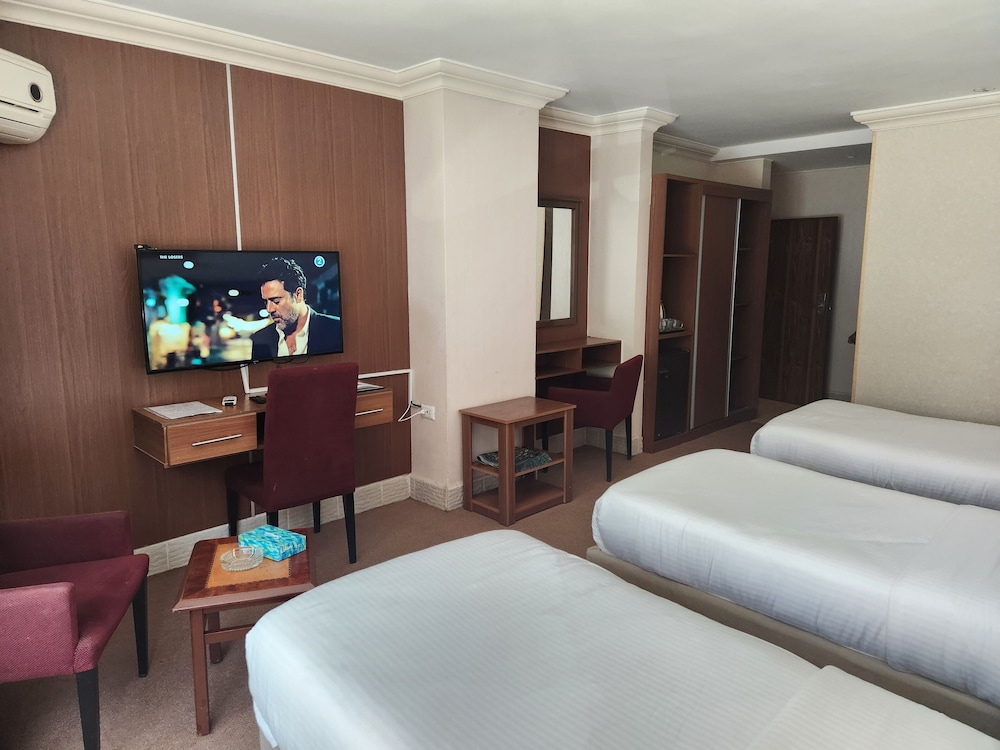 Orchid Hotel 19/34