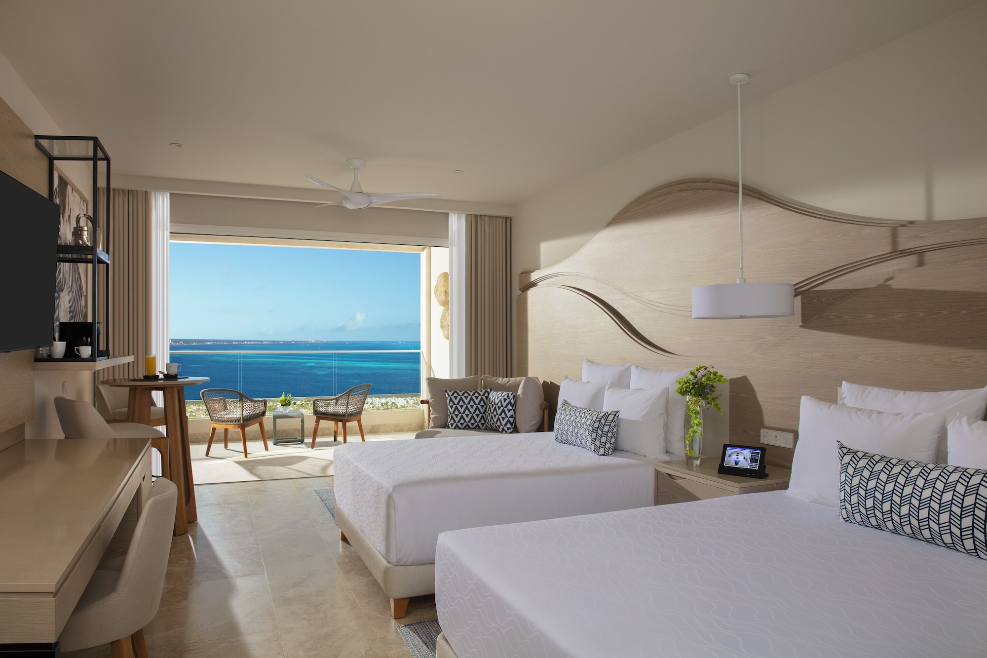 Xcelerate, Junior Suite, 2 Double Beds, Ocean Front