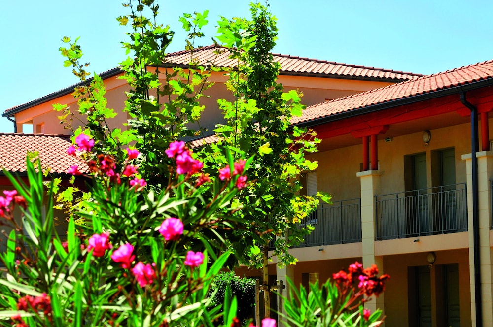 Olydea Le Chateau De Jouarres in AZILLE