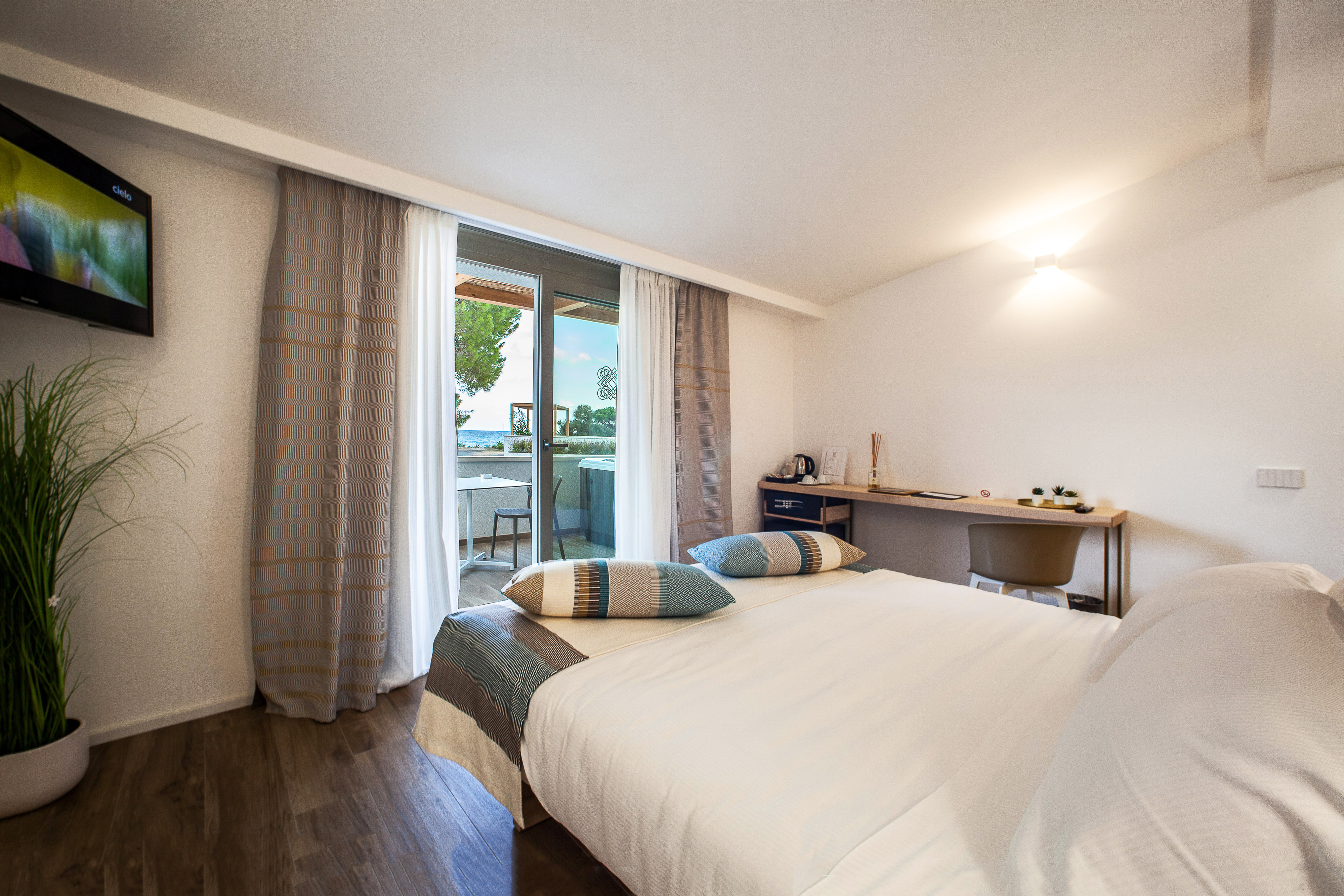Noha Lifestyle - Adults Only 14/46
