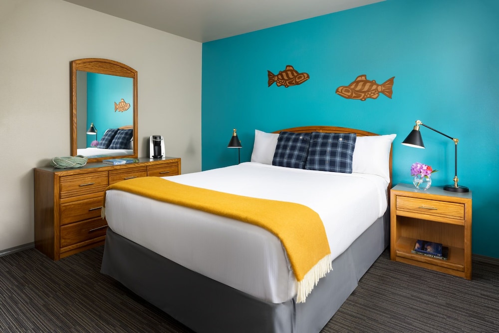The Ketch Inn and Marina 16/65