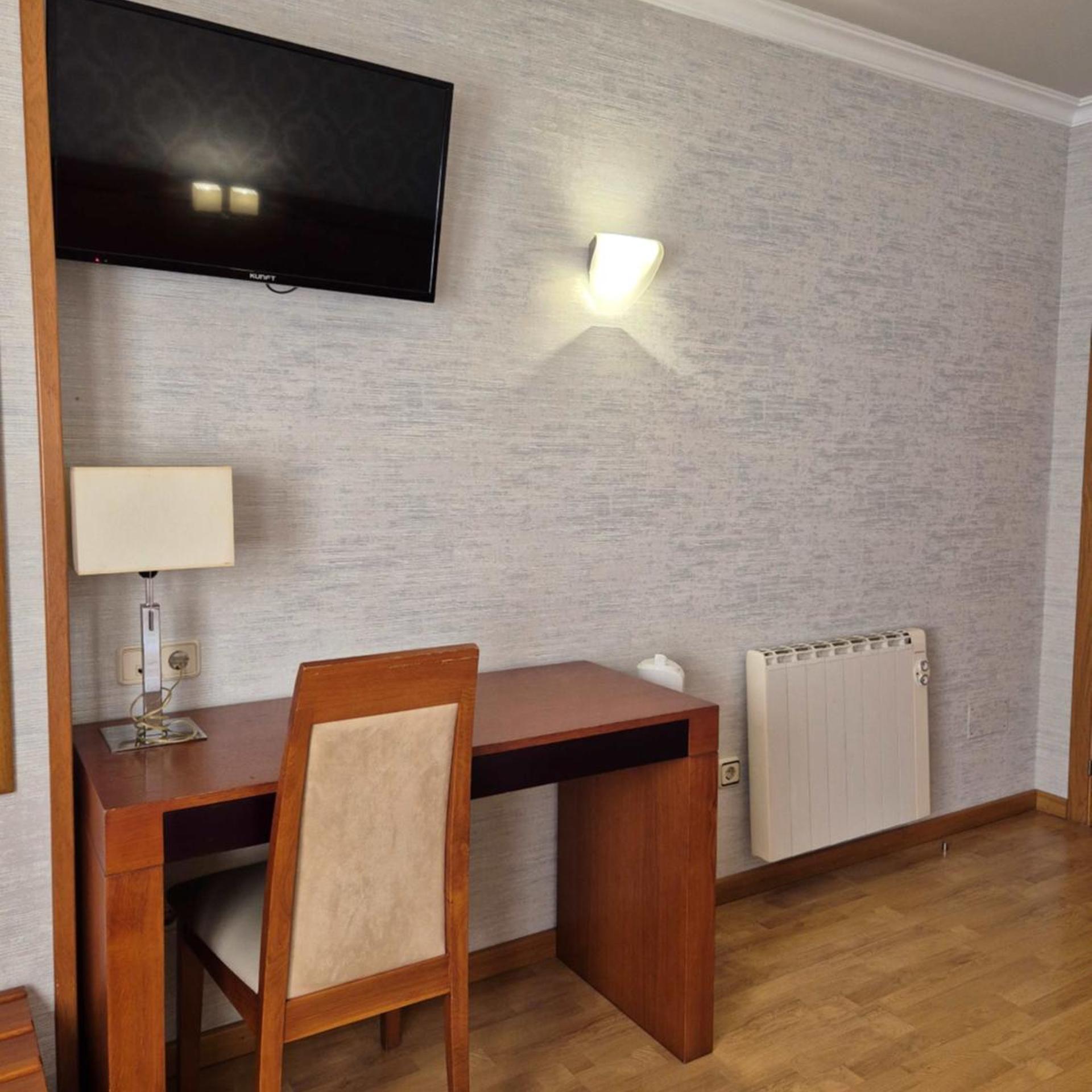 Hotel HHB Pontevedra Confort 12/58