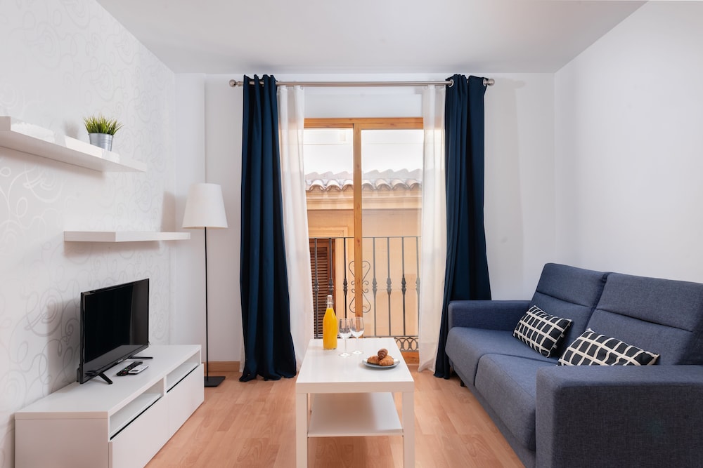 Apartamentos Globus By Be Alicante 25/36