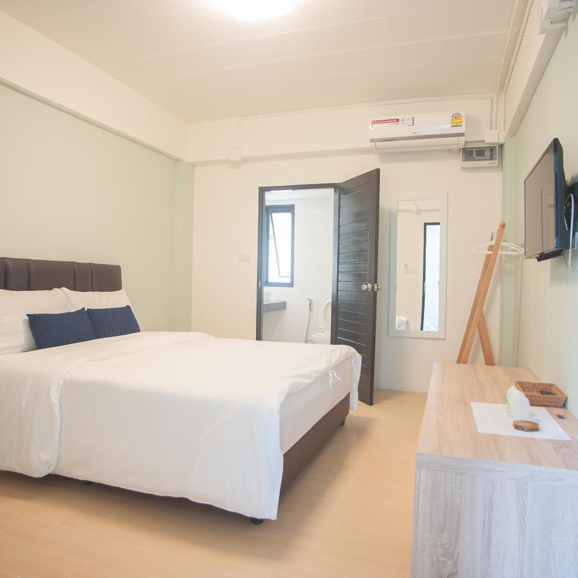 Baan Ploy In - Adults Only 14/54