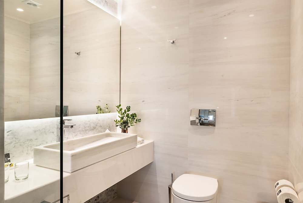 Avra Apartments Kolymbari Harbour 48/50