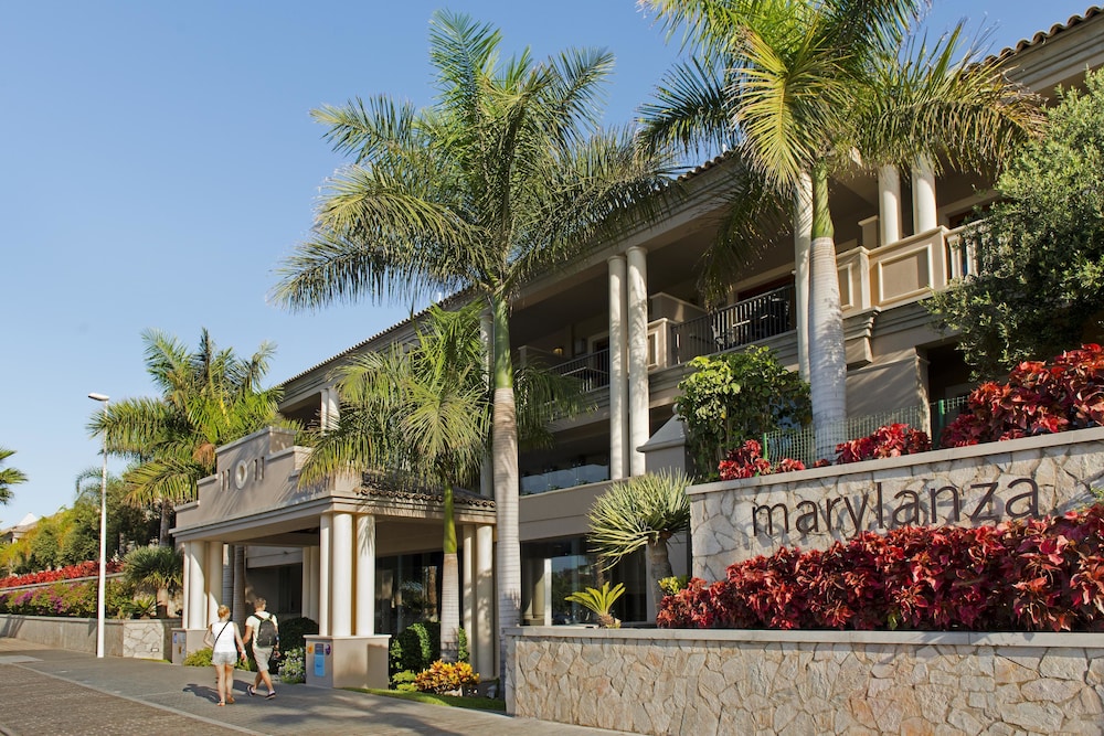 Marylanza Suites & Spa 41/50