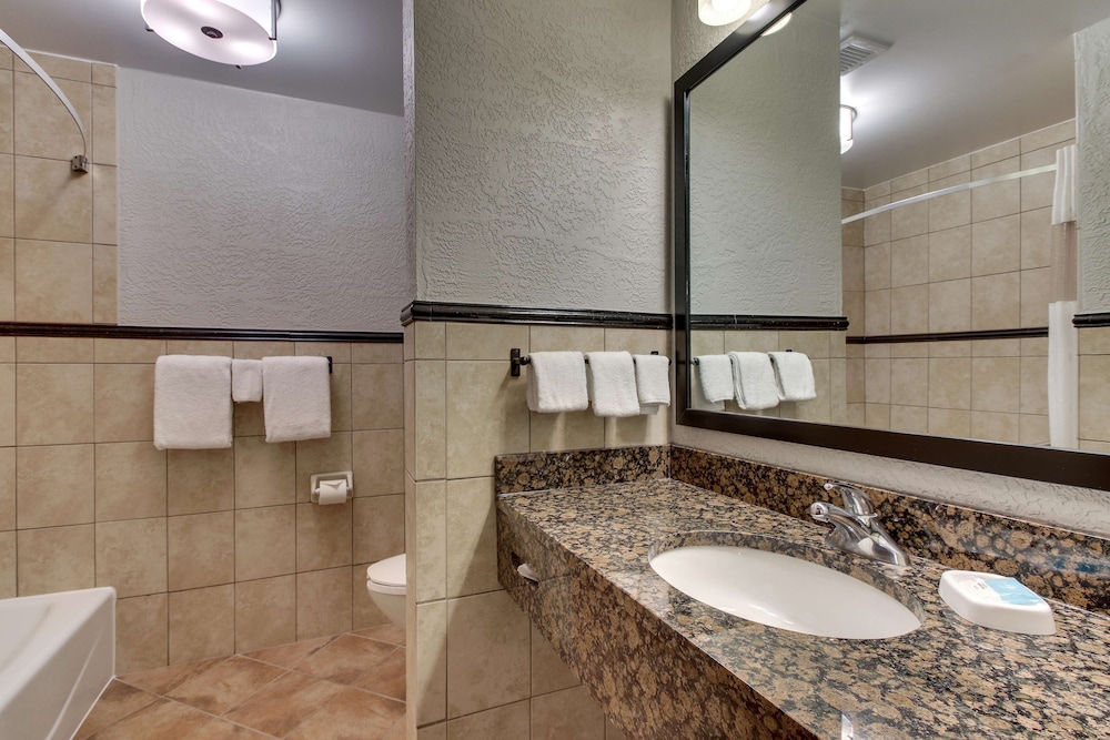 Drury Inn and Suites Phoenix Happy Valley 47/50