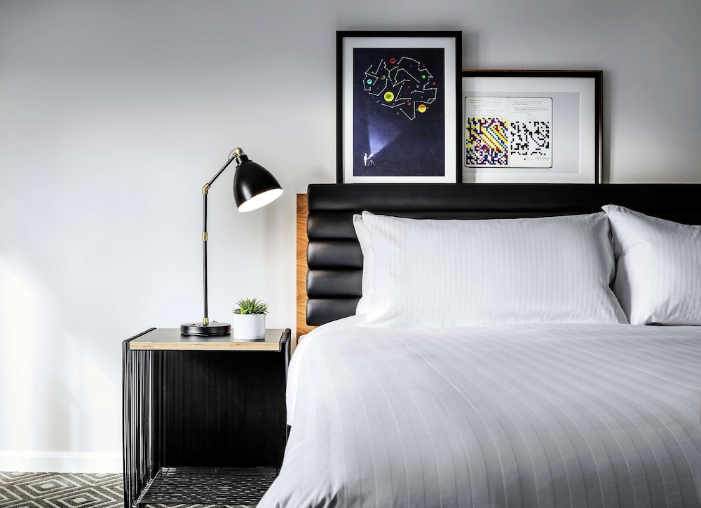 Room at Freepoint Hotel Cambridge, Tapestry Collection By Hilton, CAMBRIDGE - MA