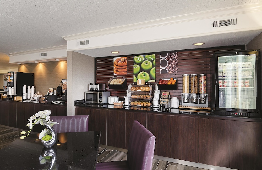 Baymont By Wyndham Greenville Woodruff Rd 26/31
