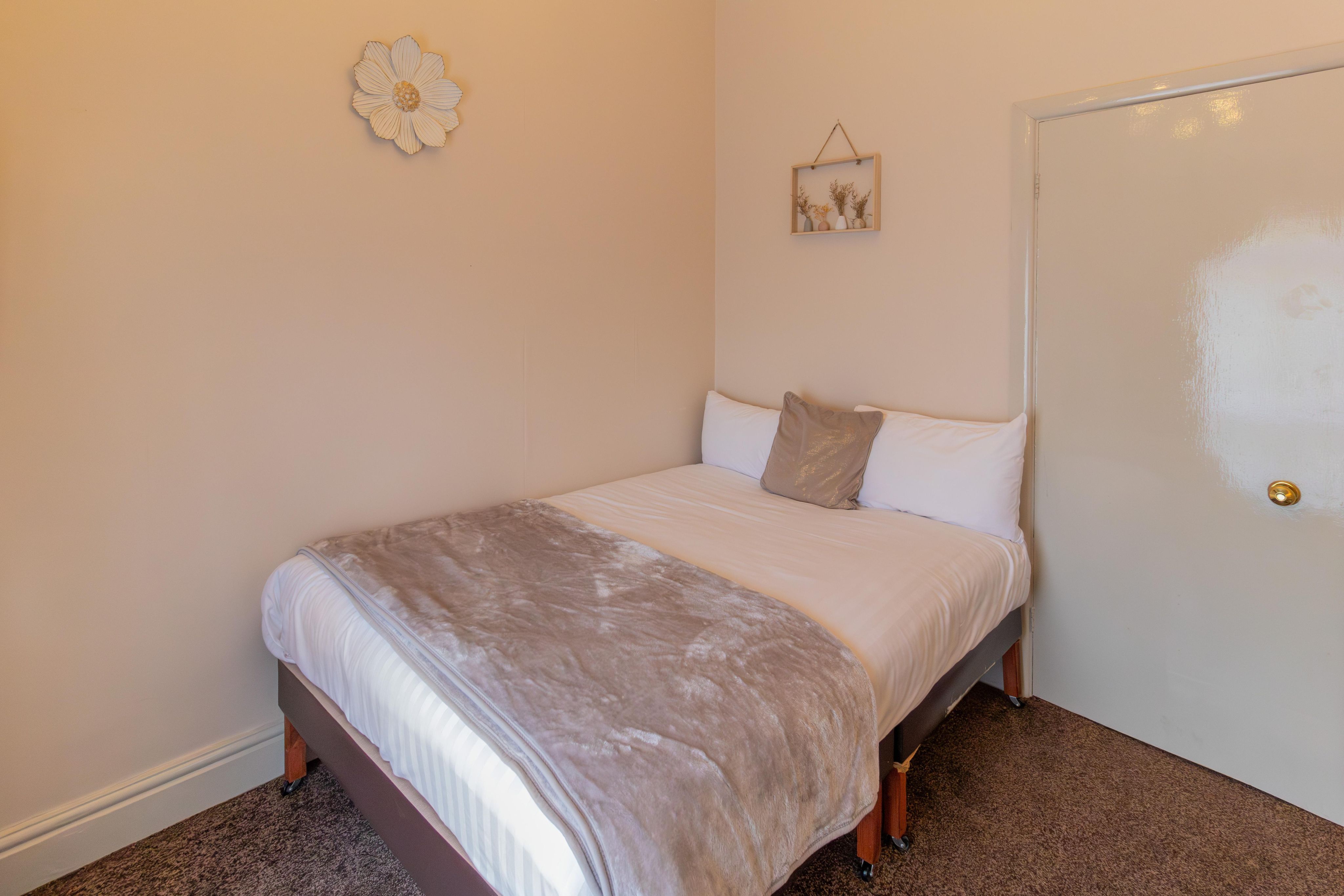 Inner, Double Bed
