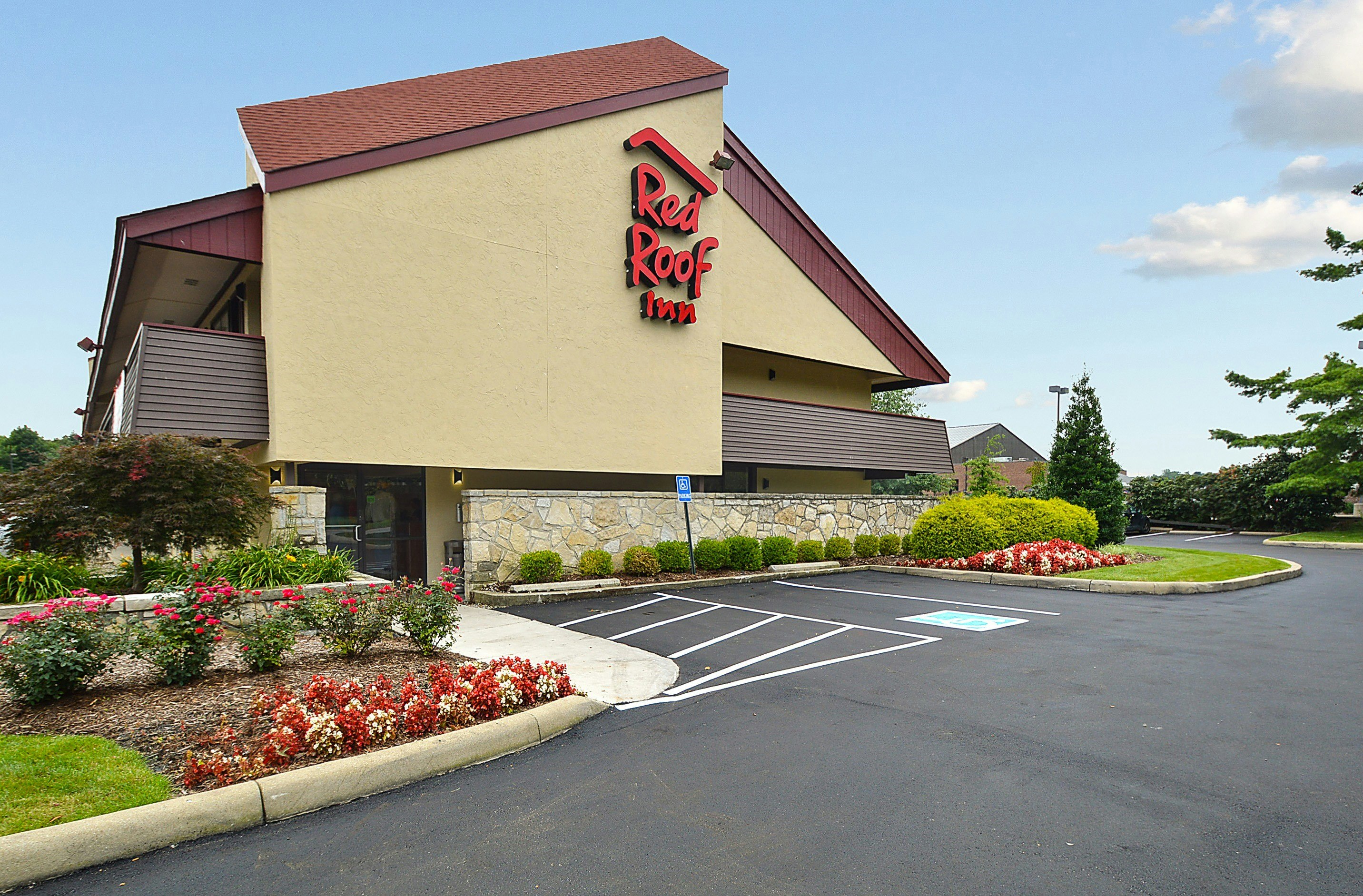 Red Roof Inn Louisville East - Hurstbourne 4/18