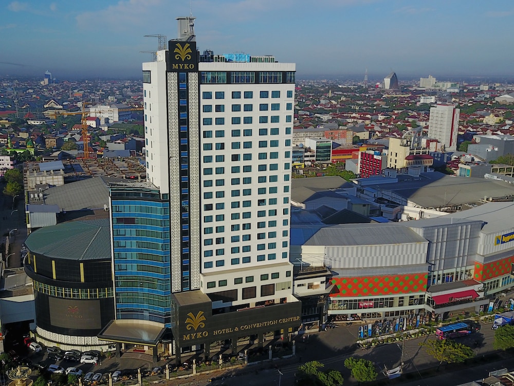 Myko Hotel And Convention Center Makassar 1/64