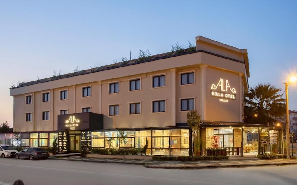 N'Ala Otel 3/36