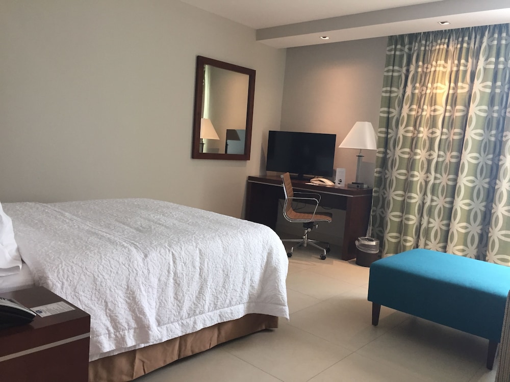 Hampton Inn by Hilton Merida 17/40