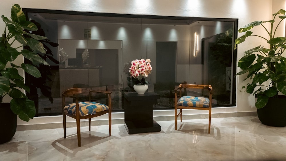 Hotel El Eden 7/57