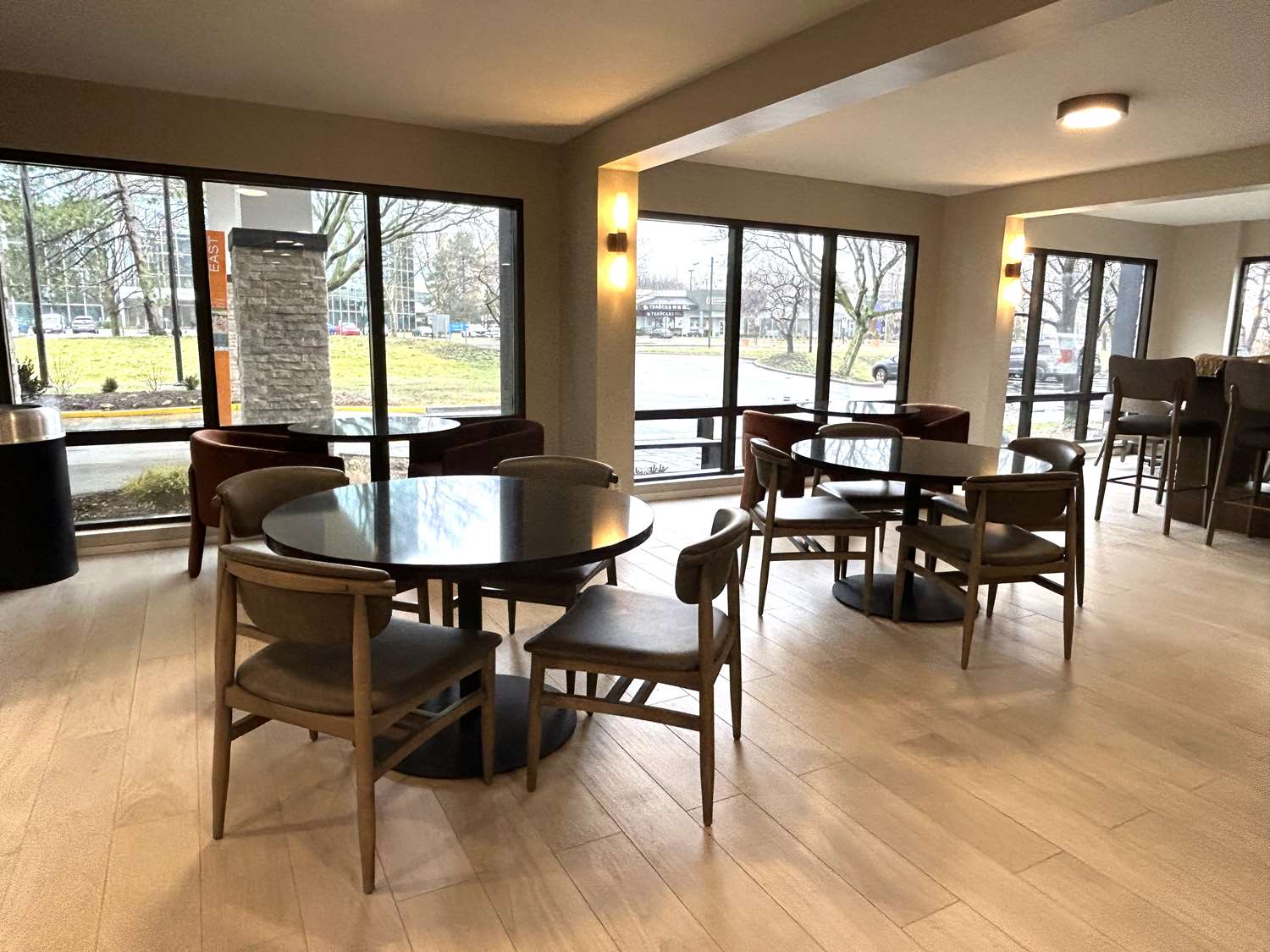 Best Western Plus Meadowlands 25/27