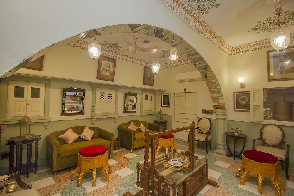 Amritara Manak Haveli, Jodhpur 49/63