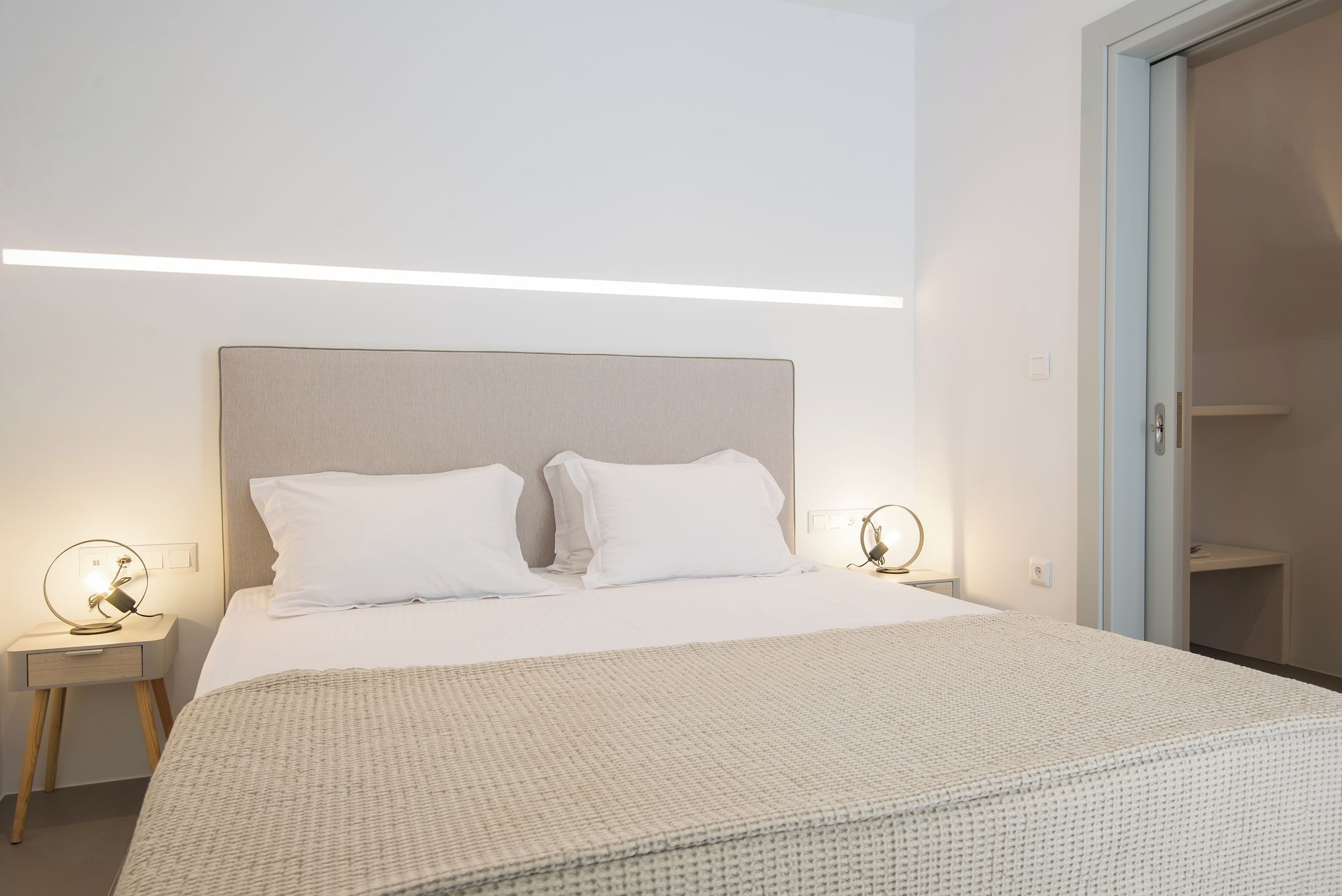 Private, Villa, 5 King Beds, 1 Queen and 2 Murphy Beds, Murphy Bed، BLUE MARE VILLAS 4/10