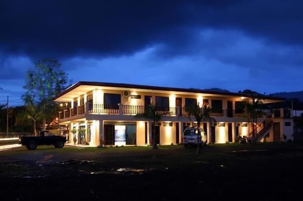 Blue Palm Hotel 1/31