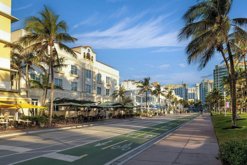 MARRIOTT VACATION CLUB PULSE, SOUTH BEACH 38/62
