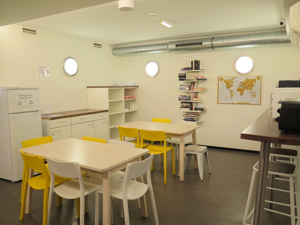 Koisi Hostel 49/60