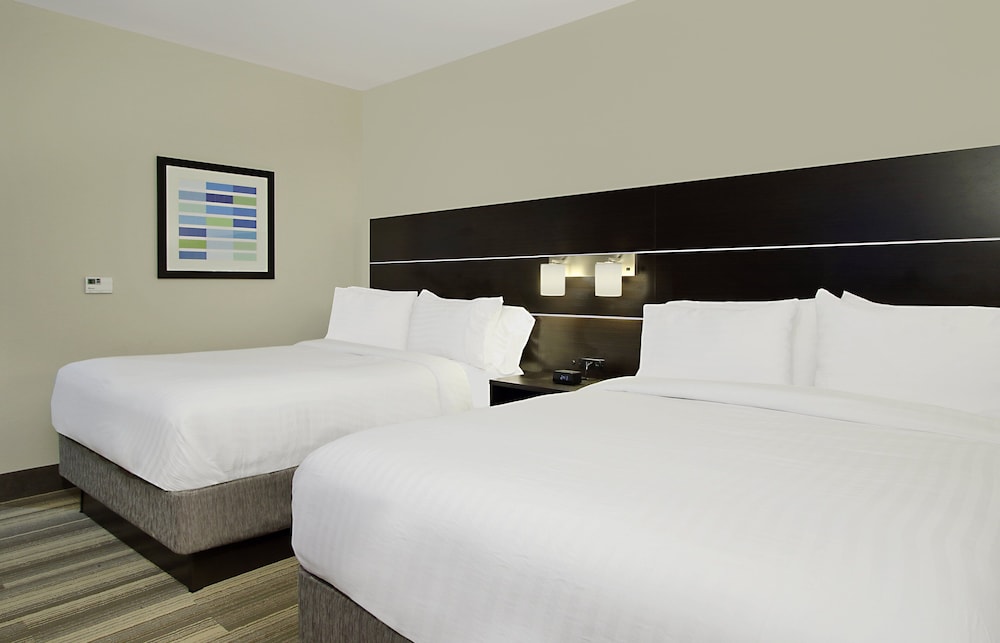 Holiday Inn Express And Suites Katy 13/54
