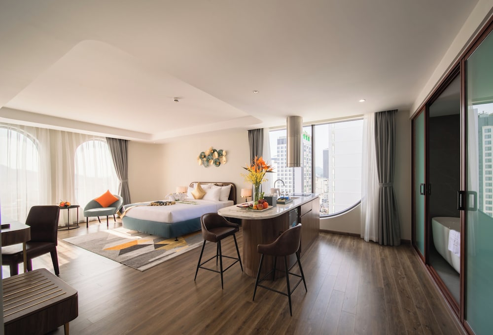 GRAND TOURANE NHA TRANG HOTEL 20/50