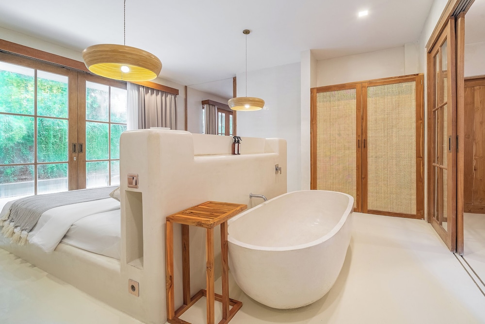 White Goose Boutique Hotel 38/42