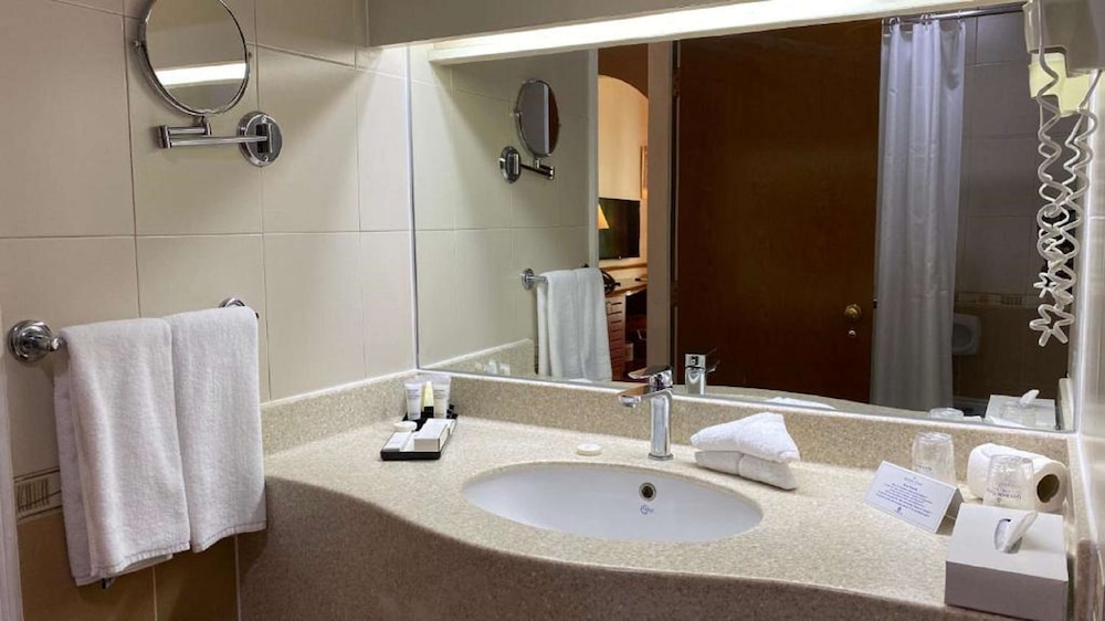 Golden Tulip Nizwa Hotel 15/69