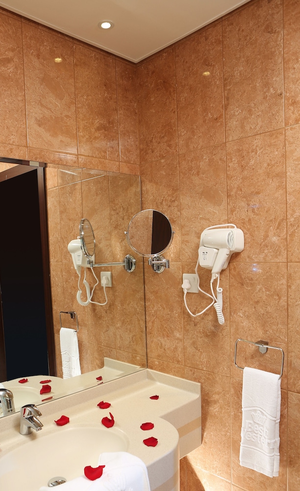 Best Western Plus Salmiya 19/30